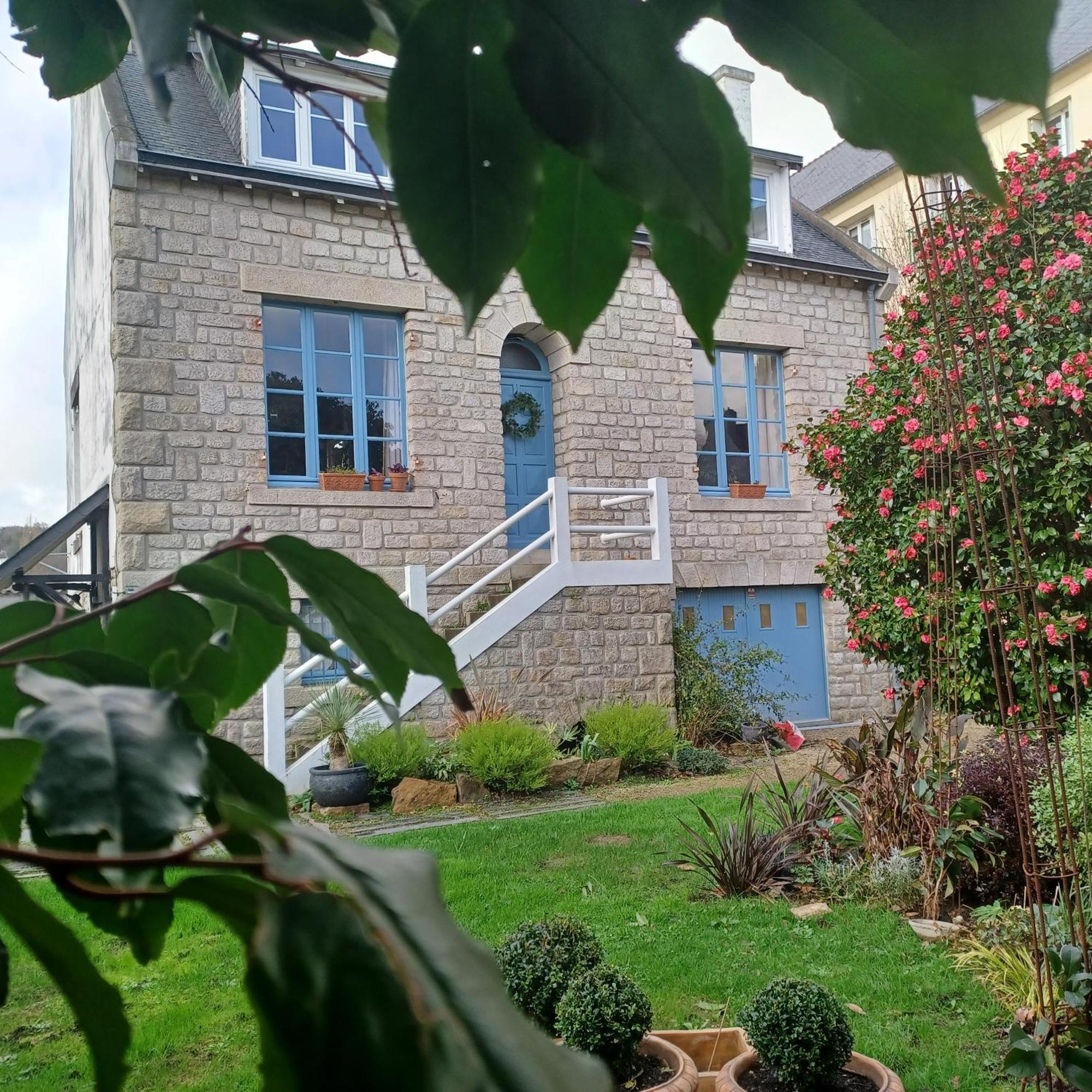 Le Banellou Bed & Breakfast Кимпер Екстериор снимка